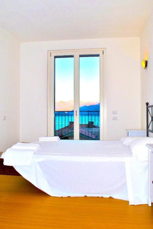 Luxury Attico With Big Terrace Apartment Argegno Exterior photo